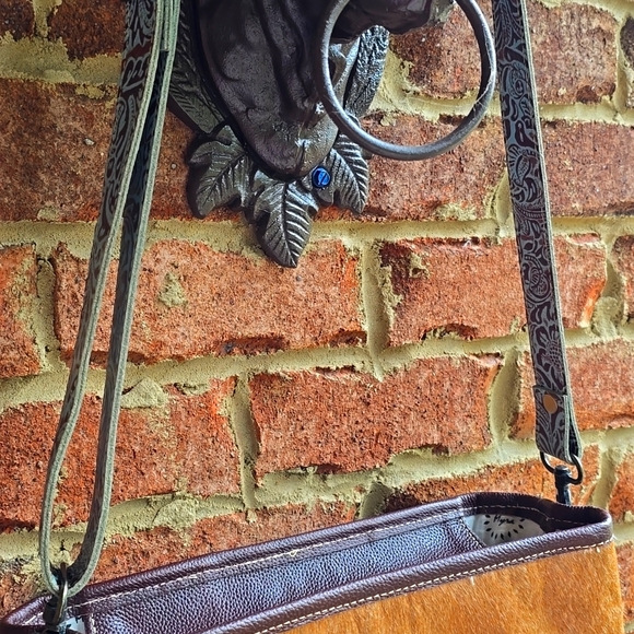 🐮Myra Hair On Bag EUC - Picture 8 of 16